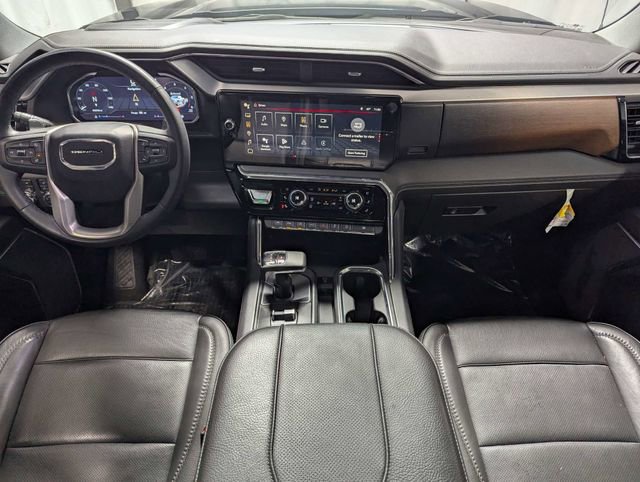 Used 2023 GMC Sierra 1500 Denali w/ Technology Package AWD/4WD image 6