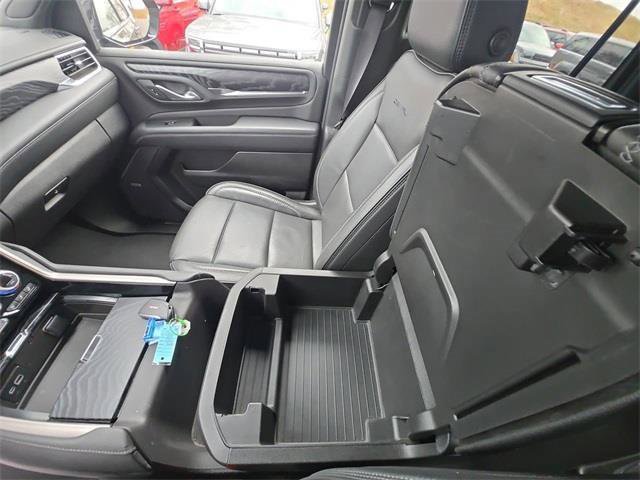 Used 2024 GMC Yukon XL Denali image 21