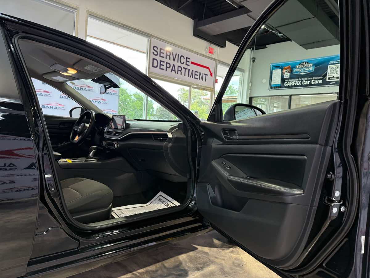 Used 2026 Nissan Altima 2.5 SV FWD image 47
