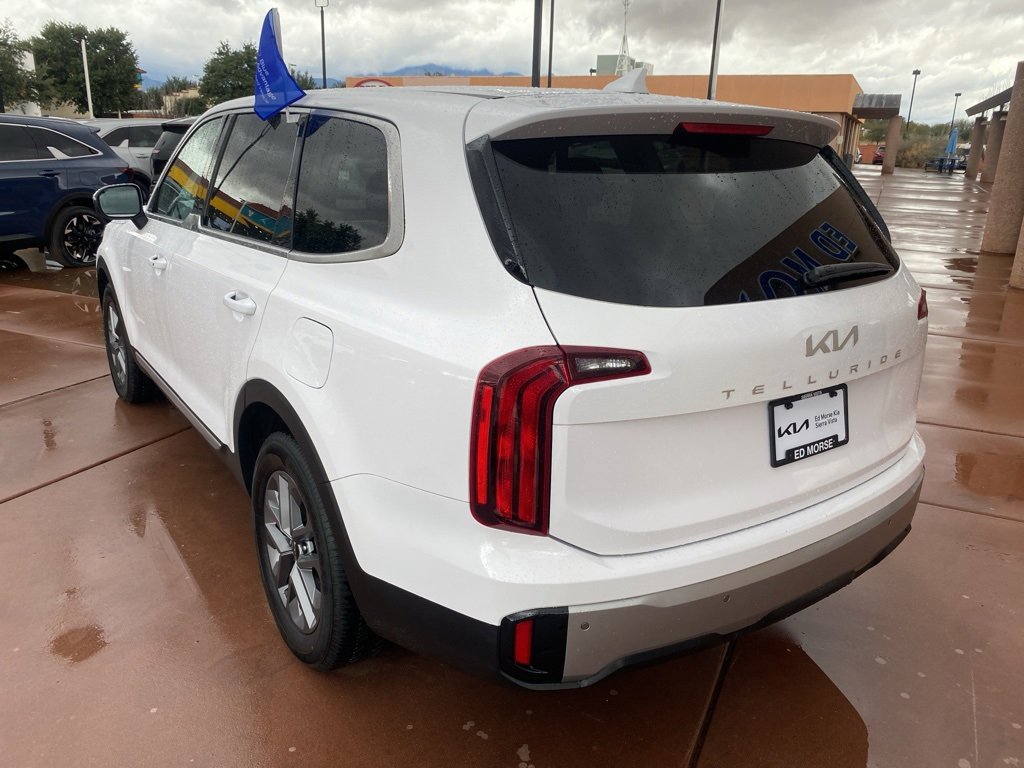 Used 2023 Kia Telluride LX image 6