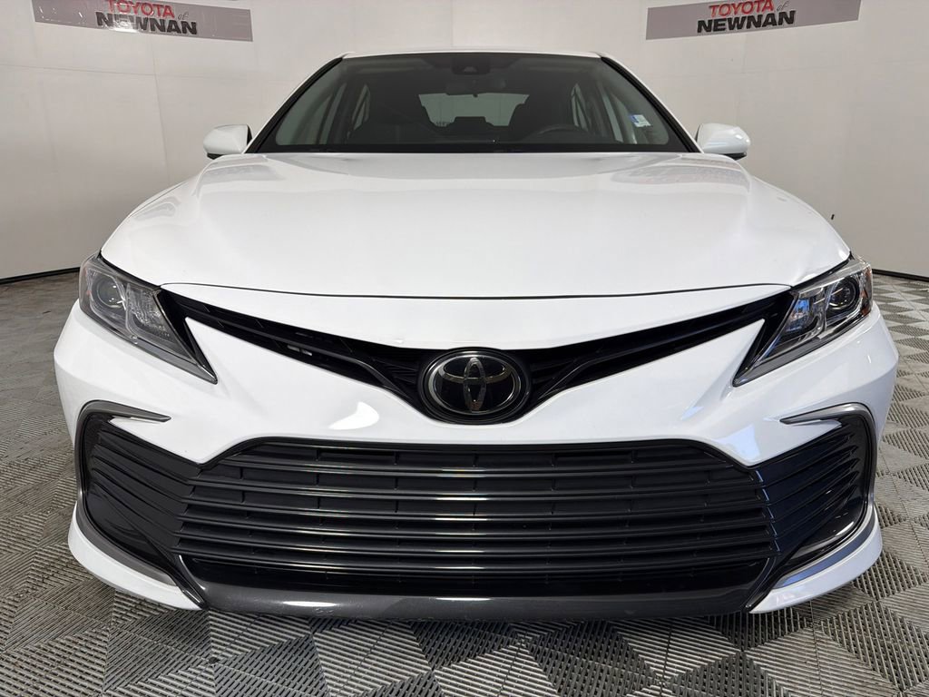 Used 2021 Toyota Camry LE FWD image 8
