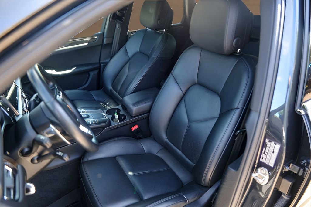 Used 2020 Porsche Macan S image 7