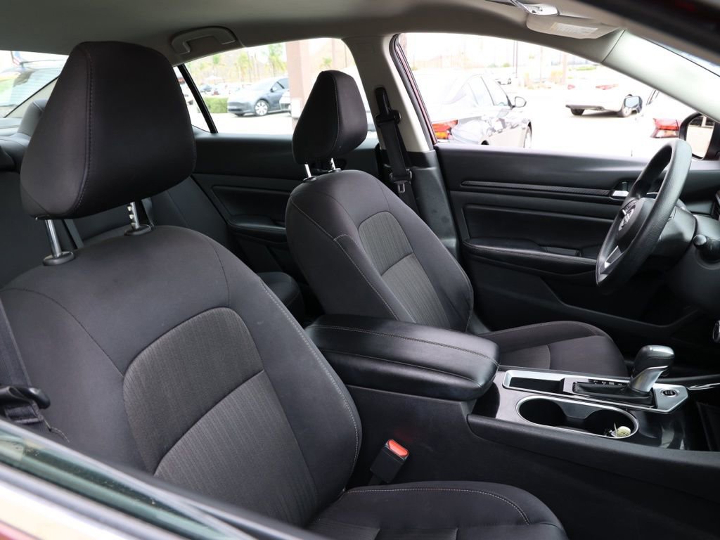 Used 2024 Nissan Altima 2.5 SV image 20