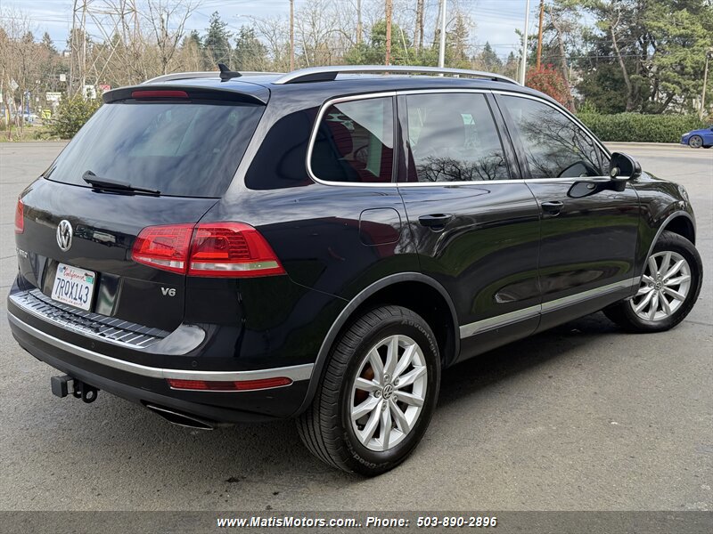 Used 2016 Volkswagen Touareg Sport AWD/4WD image 6