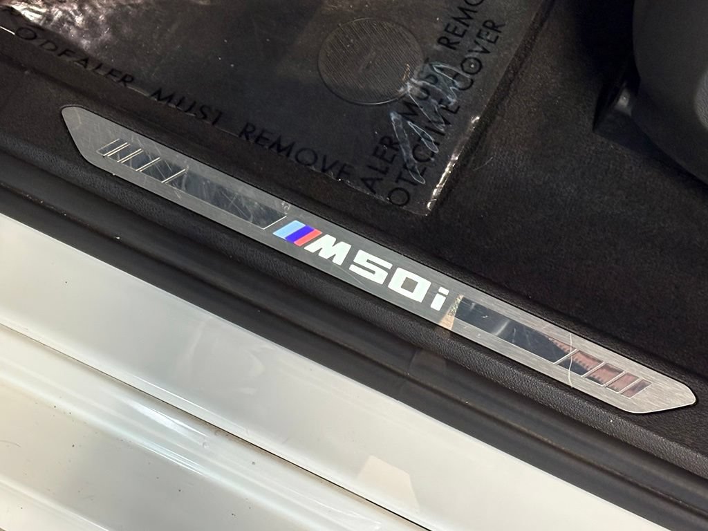 Used 2021 BMW X6 M50i w/ Premium Package AWD/4WD image 21