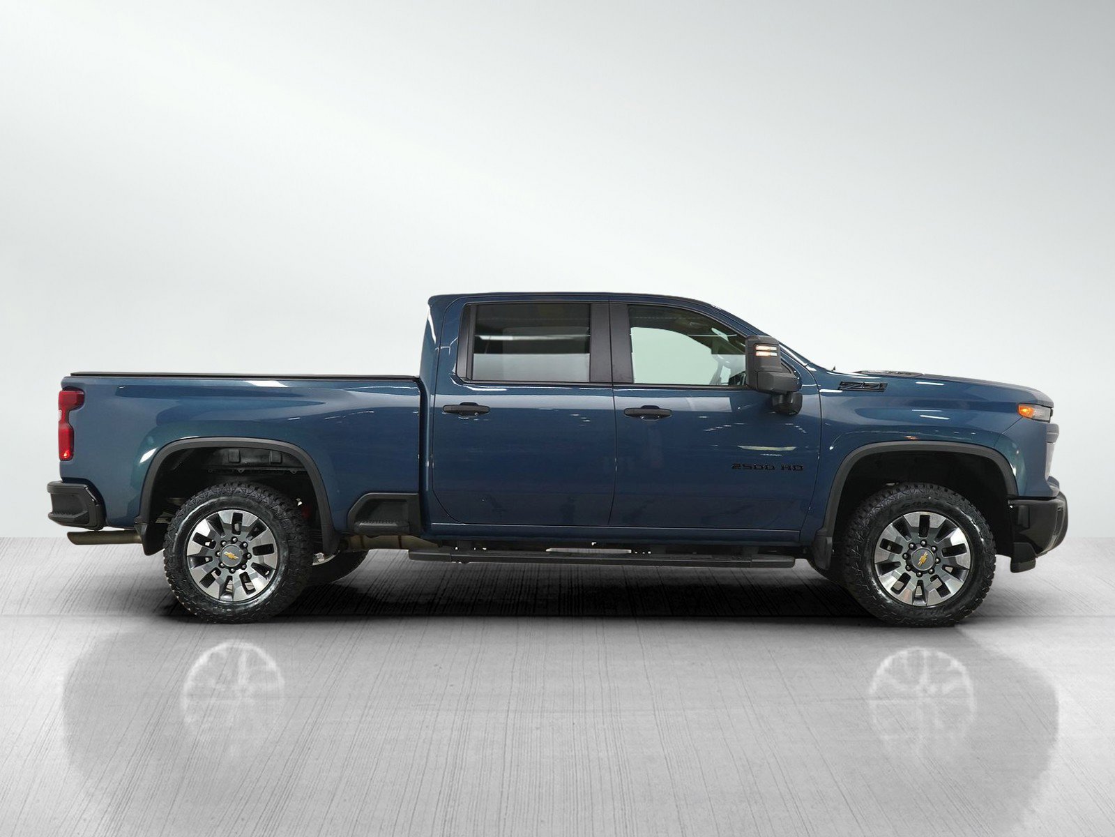 Used 2024 Chevrolet Silverado 2500 Custom w/ Custom Convenience Package AWD/4WD image 6
