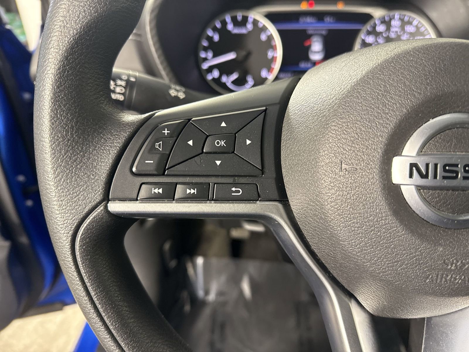 Certified 2023 Nissan Sentra SV image 13