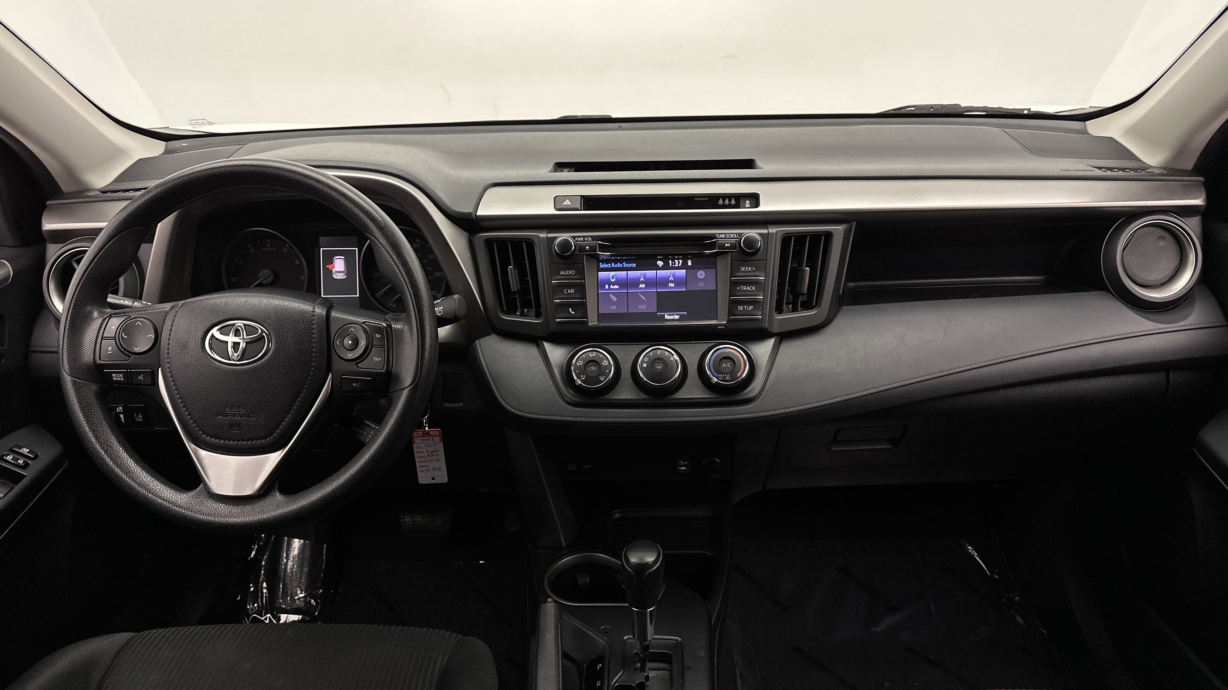 Used 2017 Toyota RAV4 LE FWD image 25