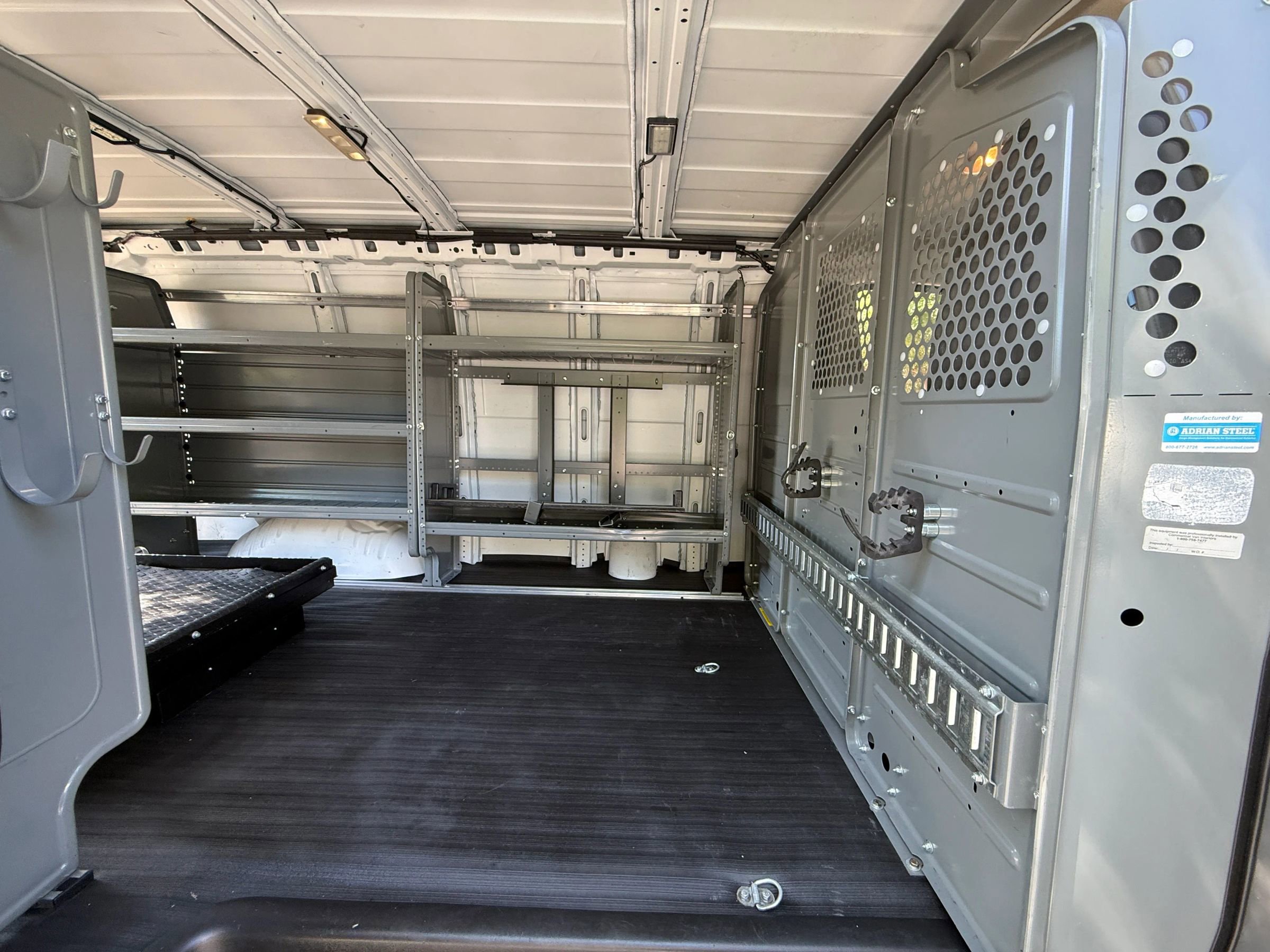Used 2015 Chevrolet Express 2500 image 26
