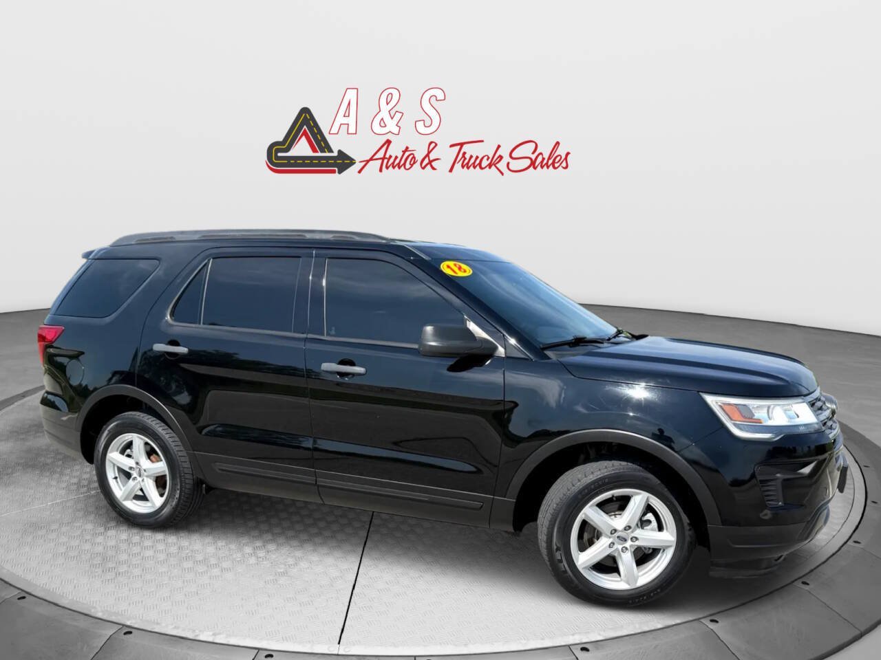 Used 2018 Ford Explorer 4WD image 1