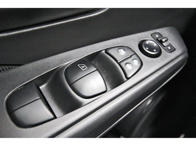 Certified 2025 Nissan Kicks Play S FWD image 19