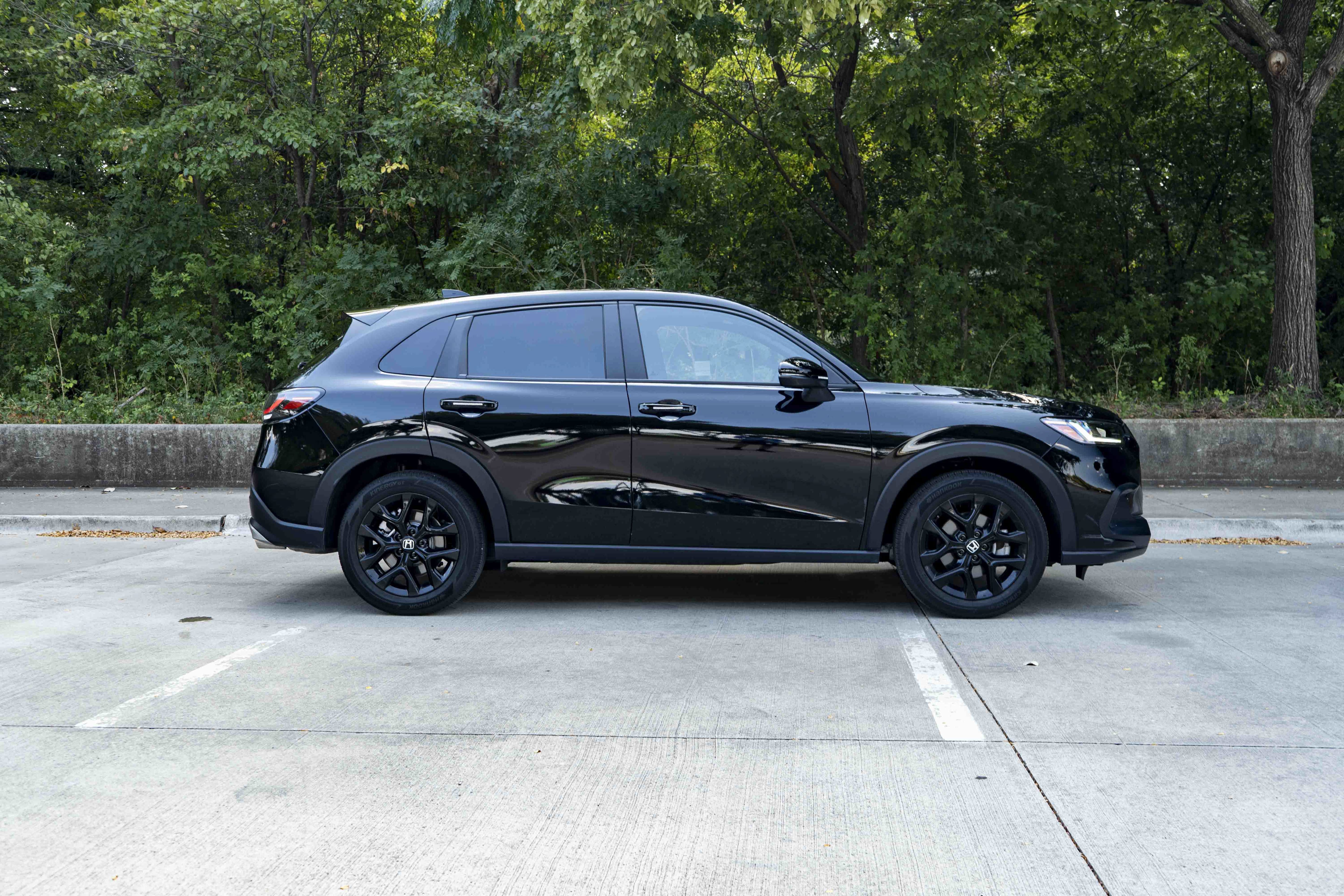 Certified 2025 Honda HR-V Sport image 10