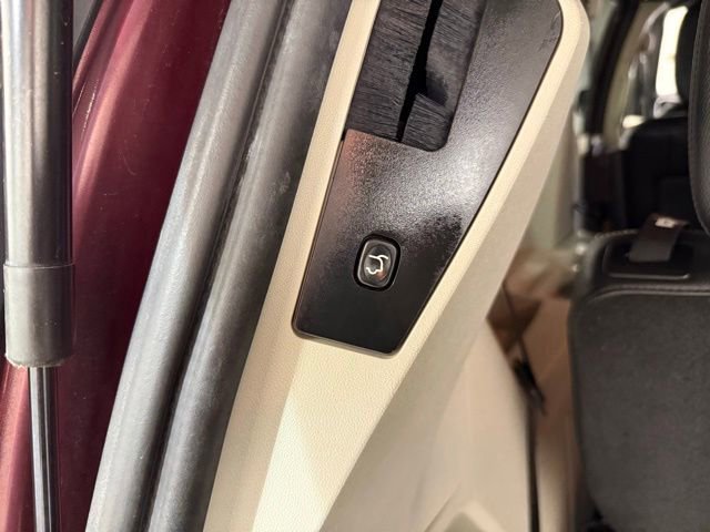 Used 2019 Dodge Grand Caravan SXT FWD image 9