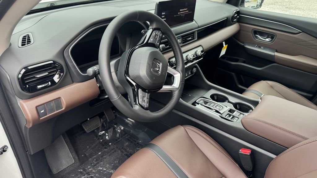 New 2026 Honda Pilot Touring image 8