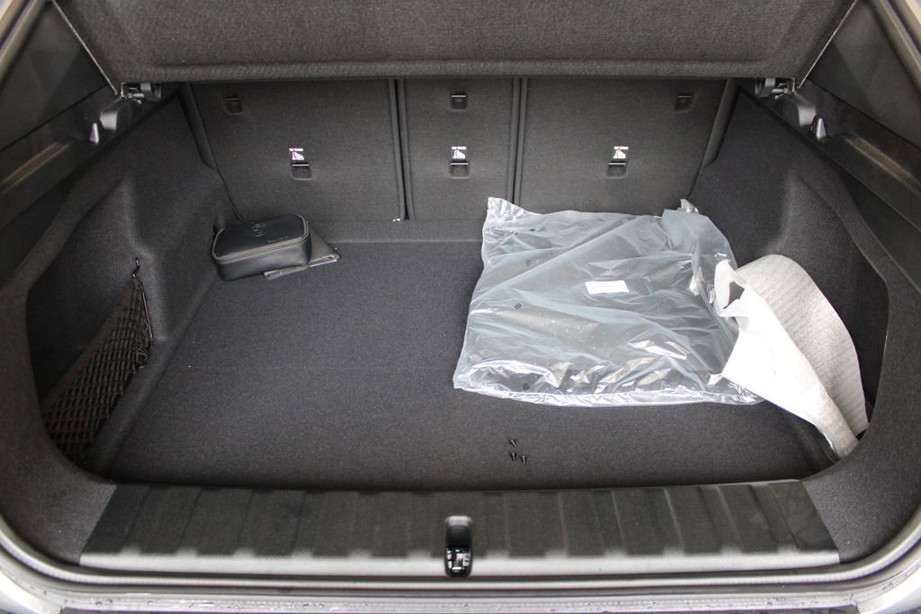 New 2026 BMW X2 xDrive28i image 13