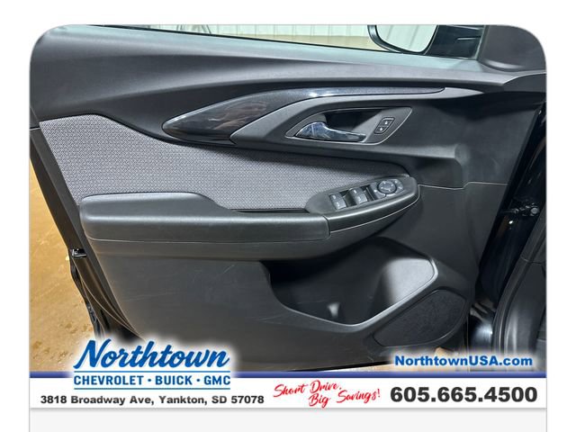 Used 2023 Chevrolet TrailBlazer LS FWD image 10