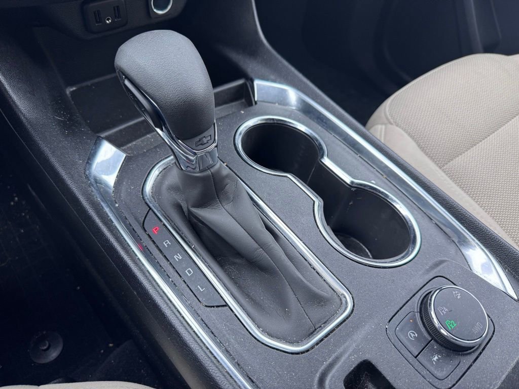 Used 2023 Chevrolet Traverse LS w/ Safety Package image 15