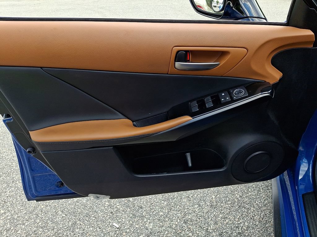 Used 2023 Lexus IS 300 w/ Comfort Package RWD image 12