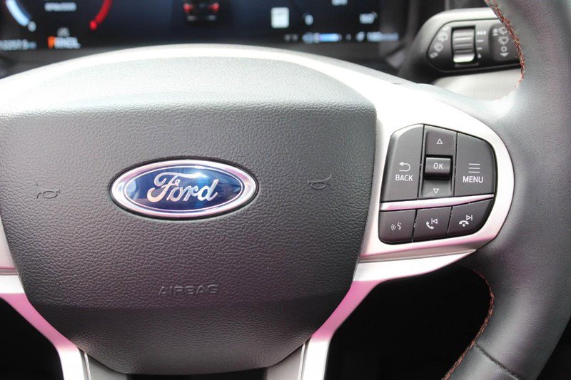 Used 2025 Ford Explorer Active w/ Active Comfort Package image 28