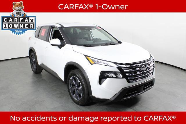 Certified 2025 Nissan Rogue SV image 5