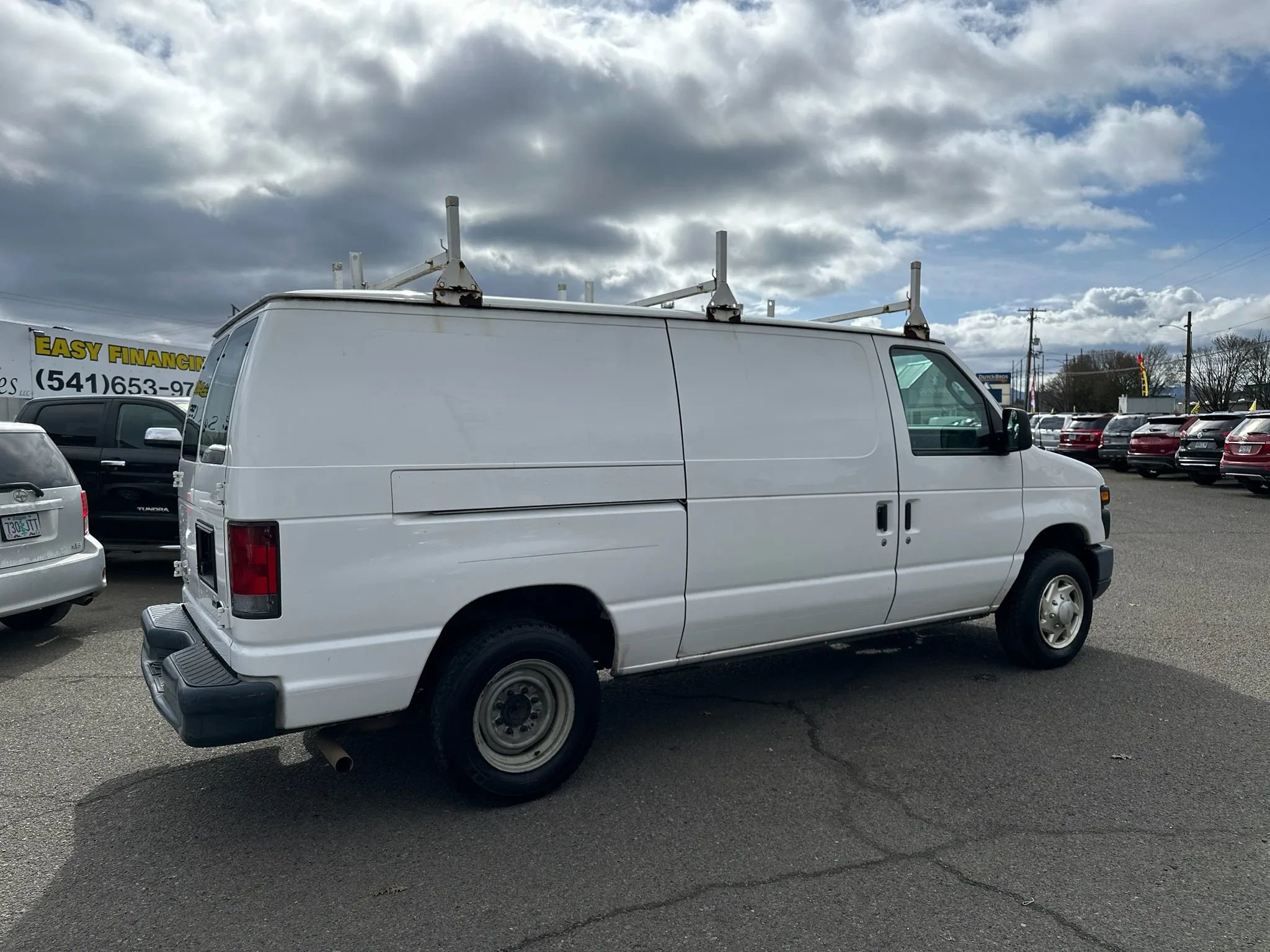 Used 2011 Ford E-150 and Econoline 150 Van 3D w/ Commercial Cargo Van Pkg image 3