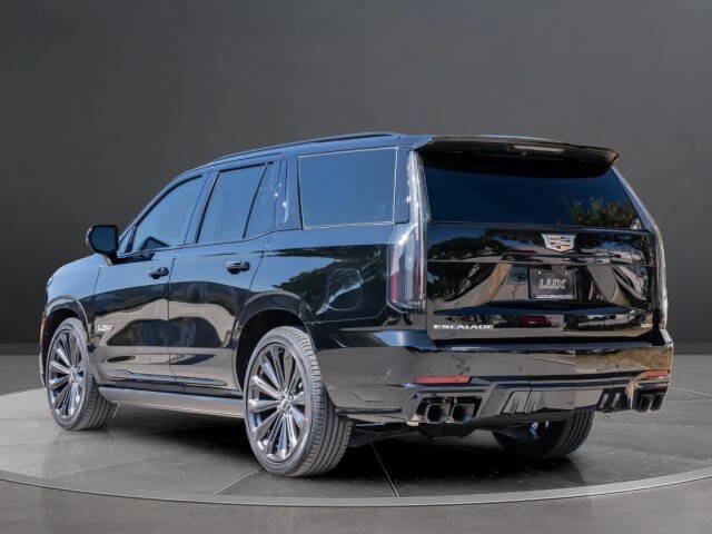 Used 2026 Cadillac Escalade V AWD/4WD image 6