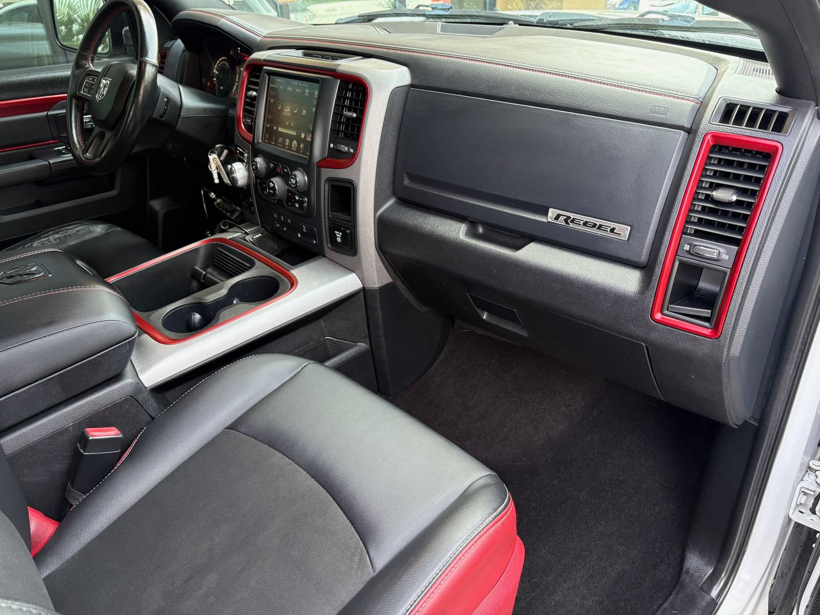 Used 2017 RAM 1500 Rebel AWD/4WD image 31