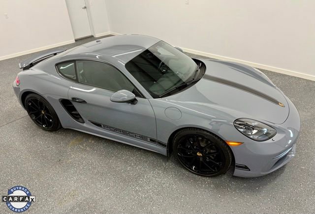 Used 2024 Porsche 718 Cayman image 1