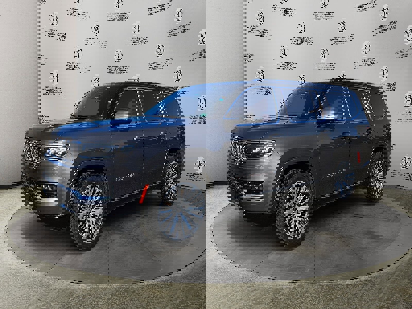 Used 2022 Jeep Grand Wagoneer Series III w/ Flexible Seating Group image 1