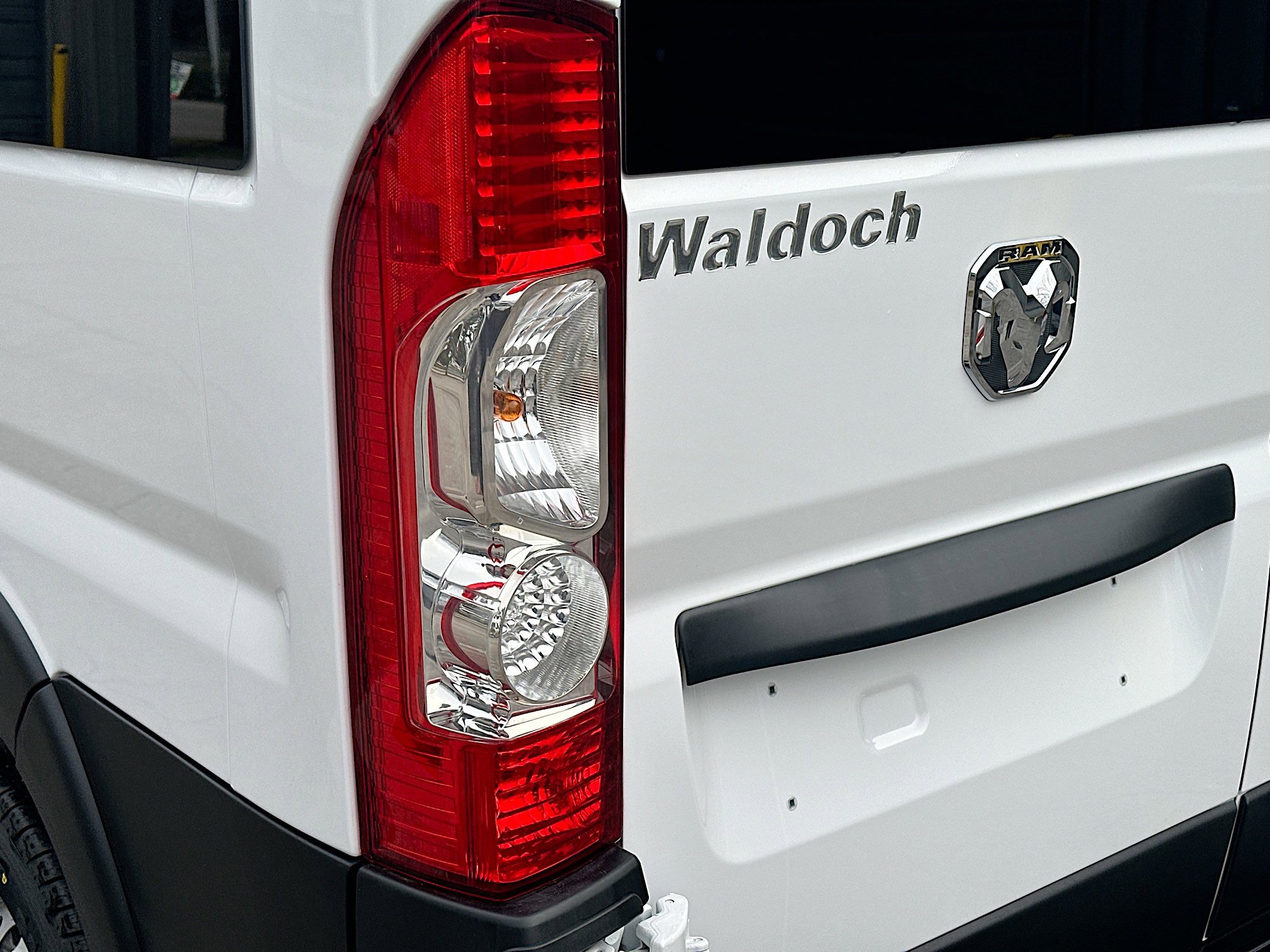 Used 2024 RAM ProMaster 2500 w/ Safety Group image 39