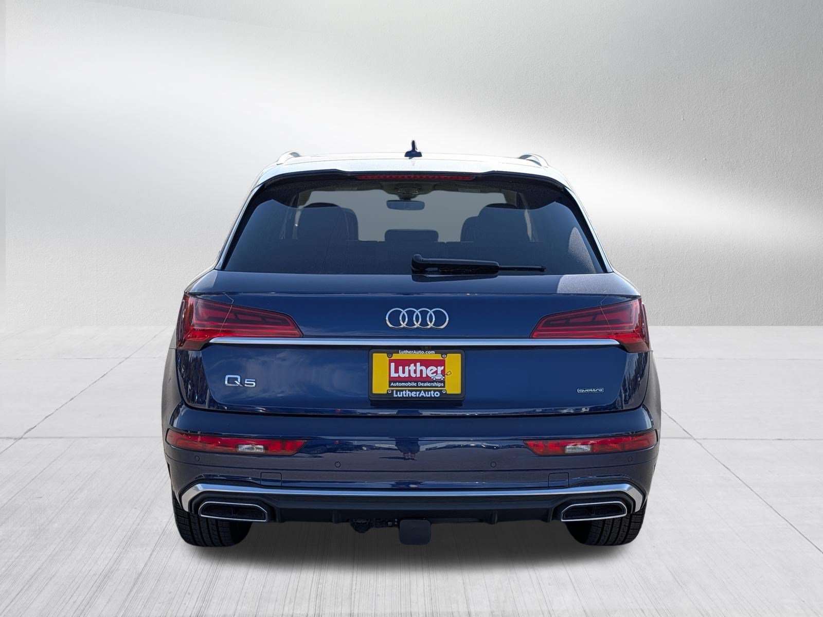 Used 2023 Audi Q5 2.0T Premium Plus w/ Premium Plus Package AWD/4WD image 6