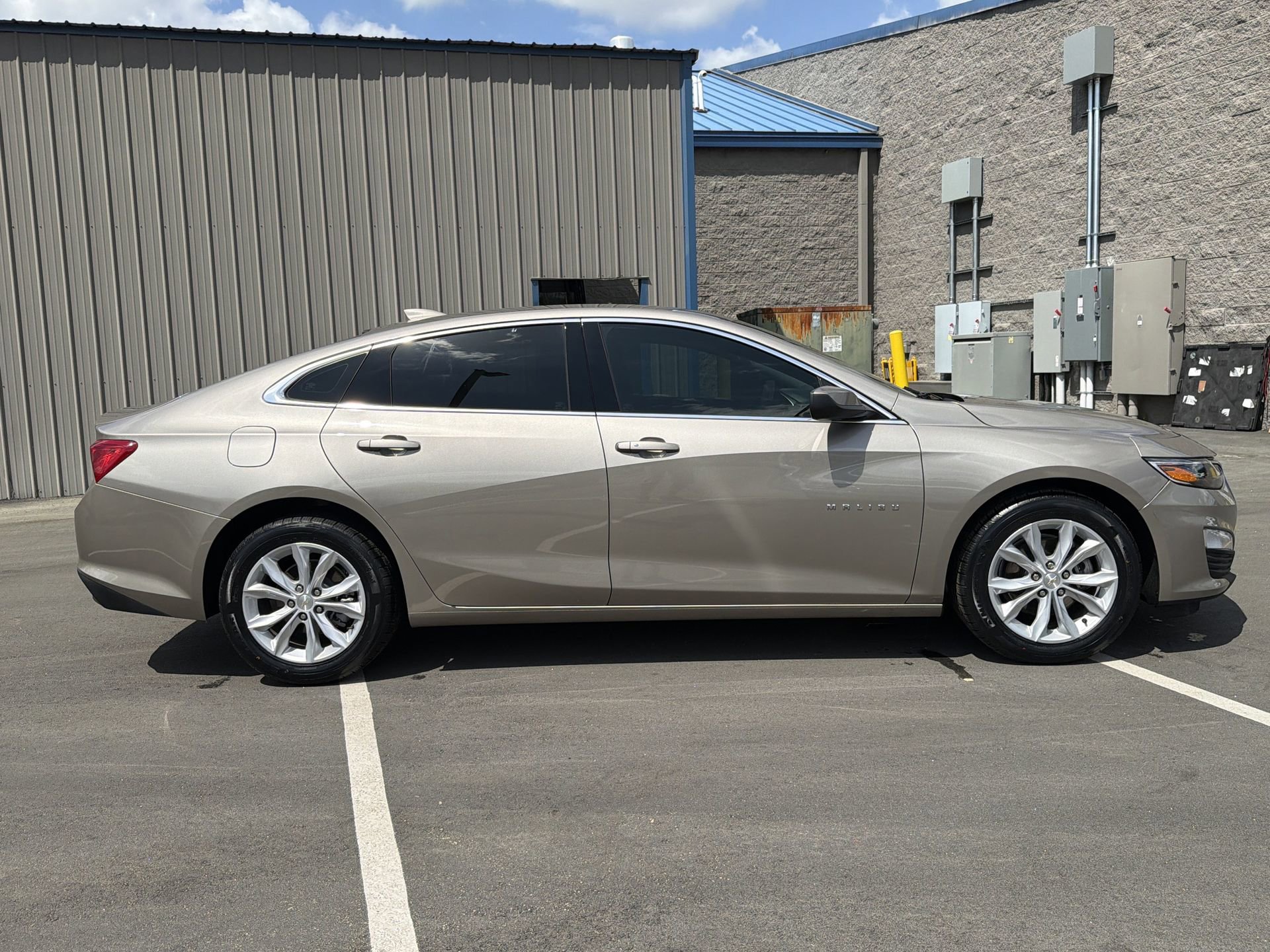 Used 2024 Chevrolet Malibu LT image 27