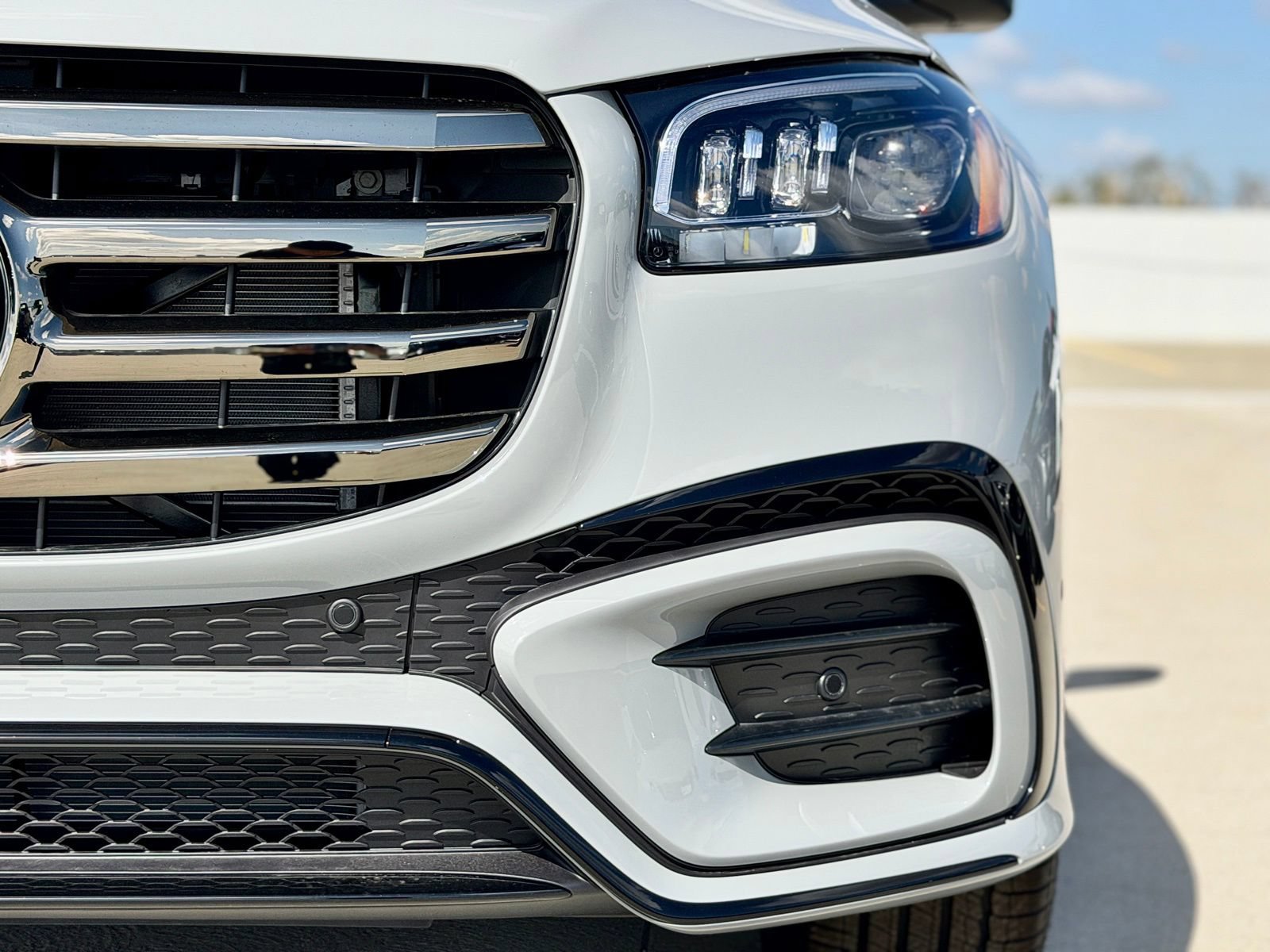 New 2026 Mercedes-Benz GLS 450 4MATIC image 7
