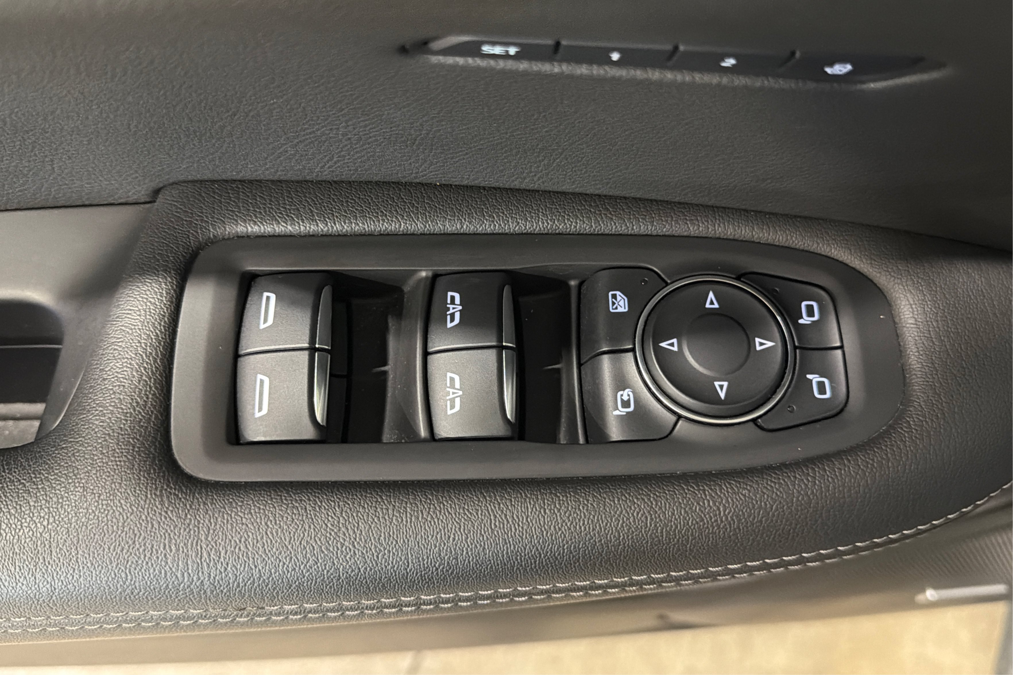 Used 2022 Cadillac XT6 Luxury AWD/4WD image 17