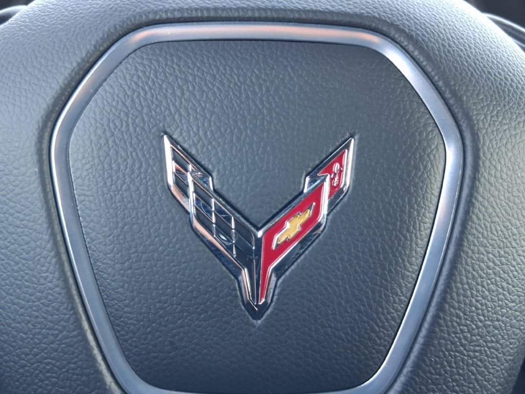Used 2022 Chevrolet Corvette Stingray Coupe w/ 1LT RWD image 11