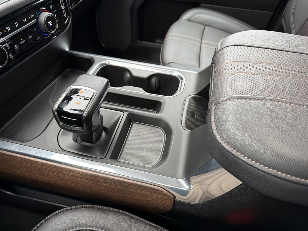 Used 2023 Chevrolet Silverado 1500 High Country image 33