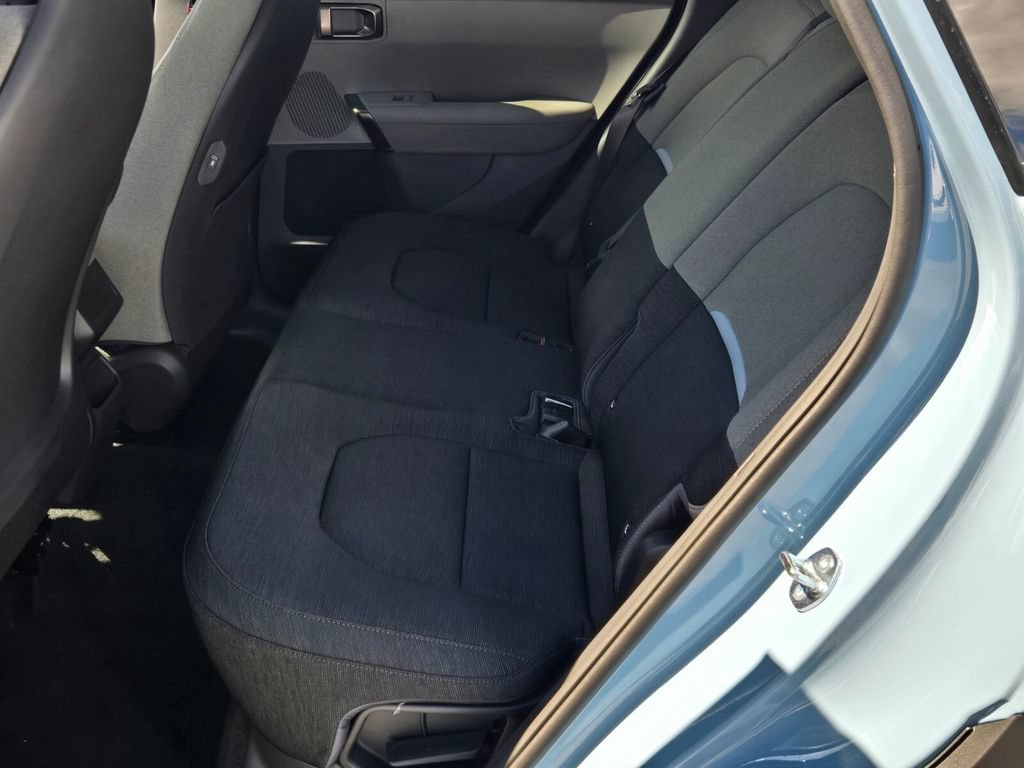 New 2027 Kia Seltos S FWD image 7