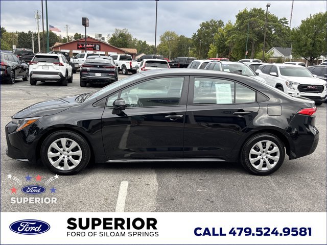 Used 2025 Toyota Corolla LE FWD image 10