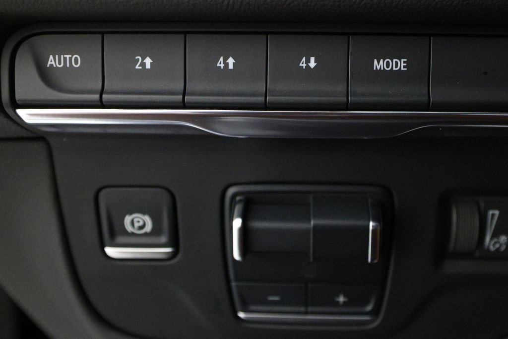 Used 2025 Cadillac Escalade ESV Sport AWD/4WD image 25