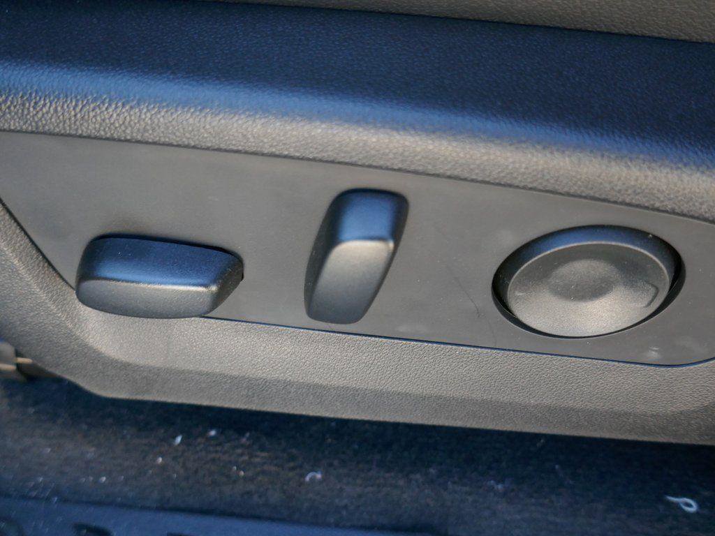 New 2026 GMC Canyon AT4 w/ Nightfall Essentials Package AWD/4WD image 13