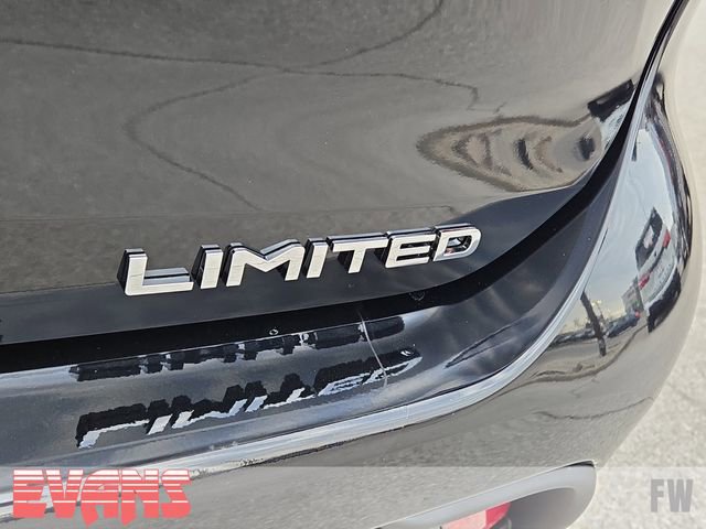 New 2026 Toyota Highlander Limited image 3