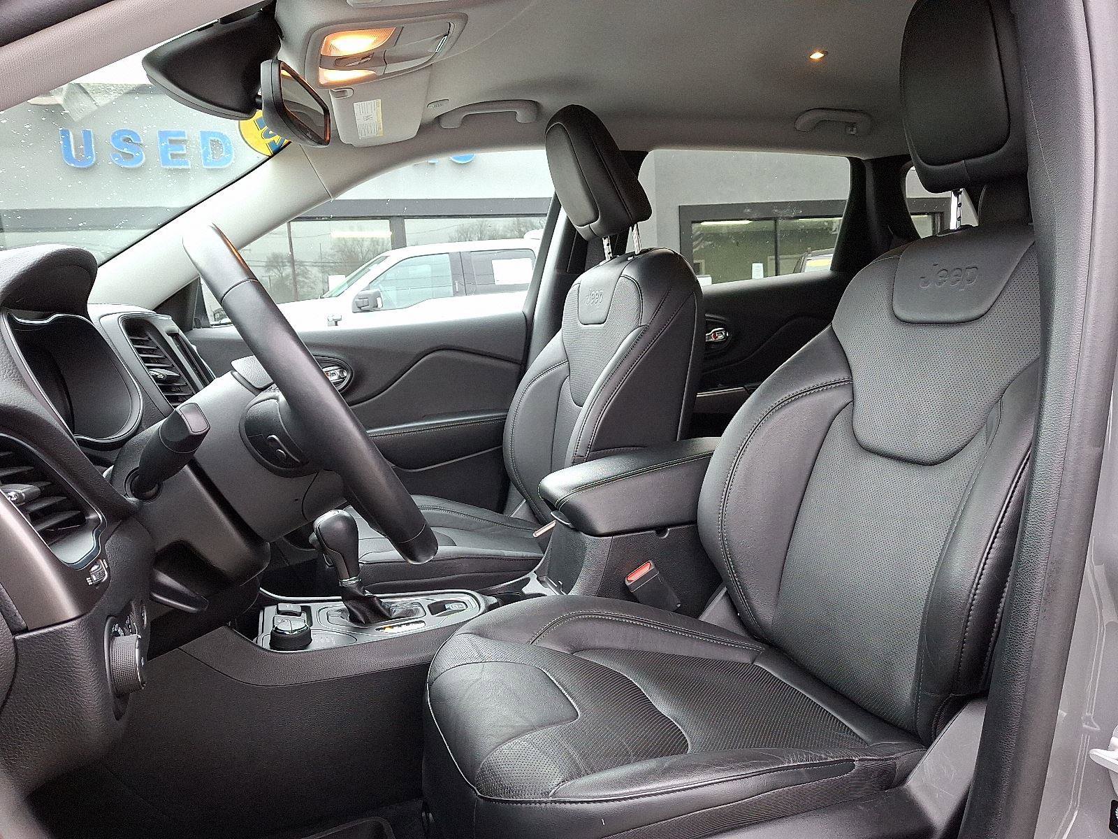 Used 2021 Jeep Cherokee Latitude Lux w/ Comfort/Convenience Group image 12