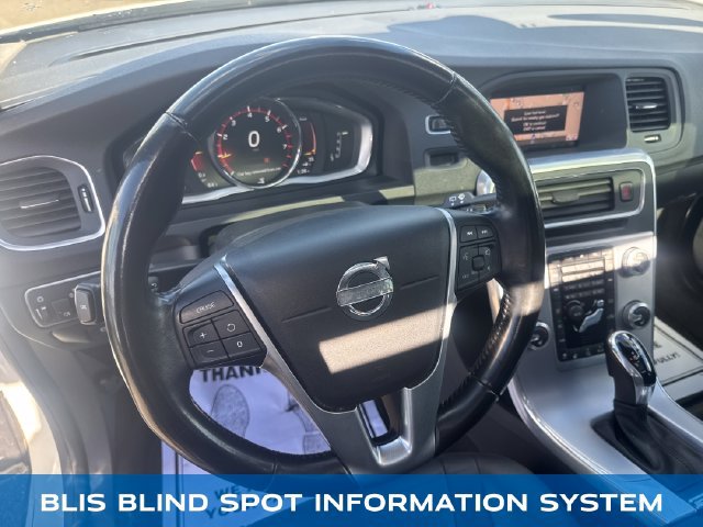 Used 2018 Volvo V60 T5 Cross Country w/ Convenience Package AWD/4WD image 15
