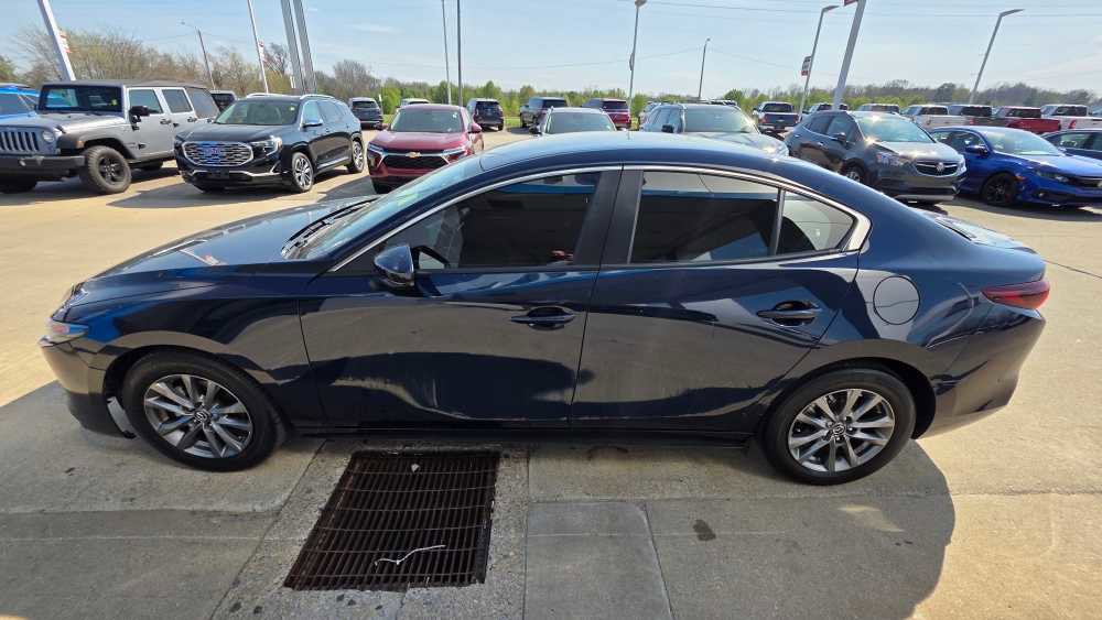 Used 2024 MAZDA MAZDA3 s image 2
