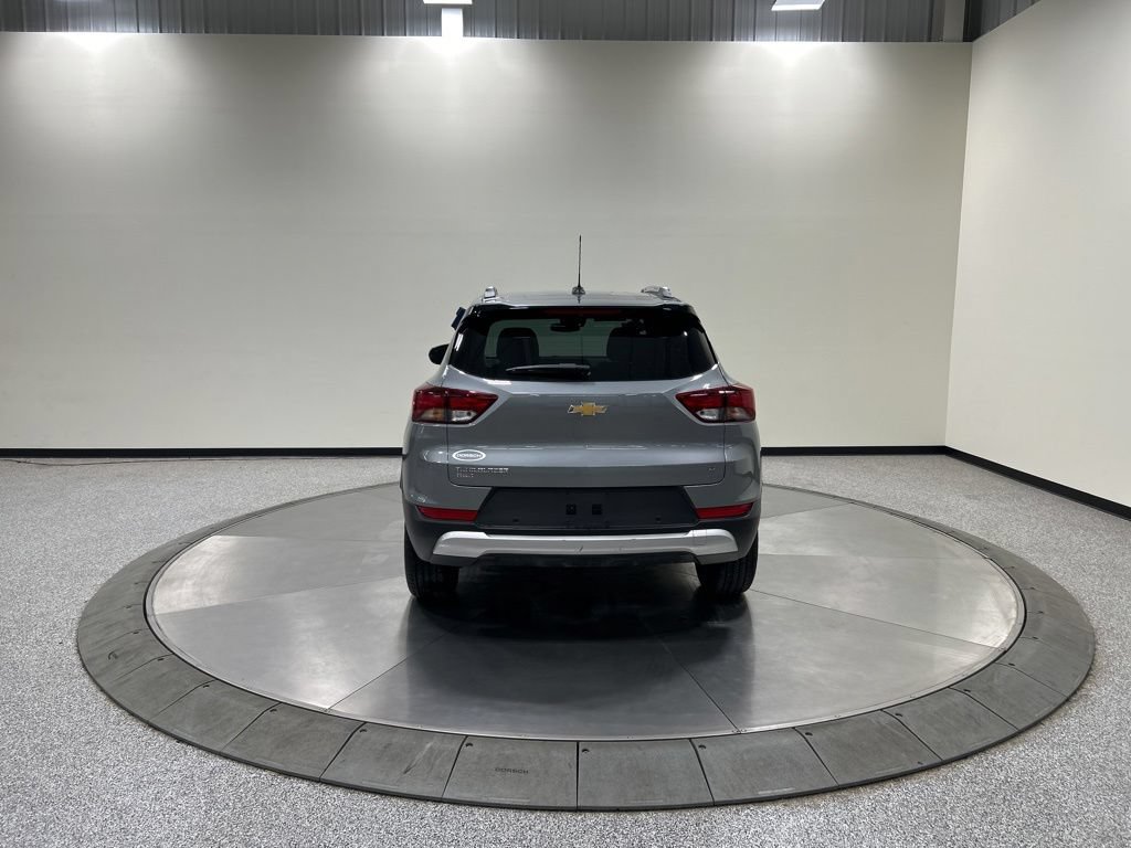 Used 2024 Chevrolet TrailBlazer LT w/ LT Cold Weather Package AWD/4WD image 8