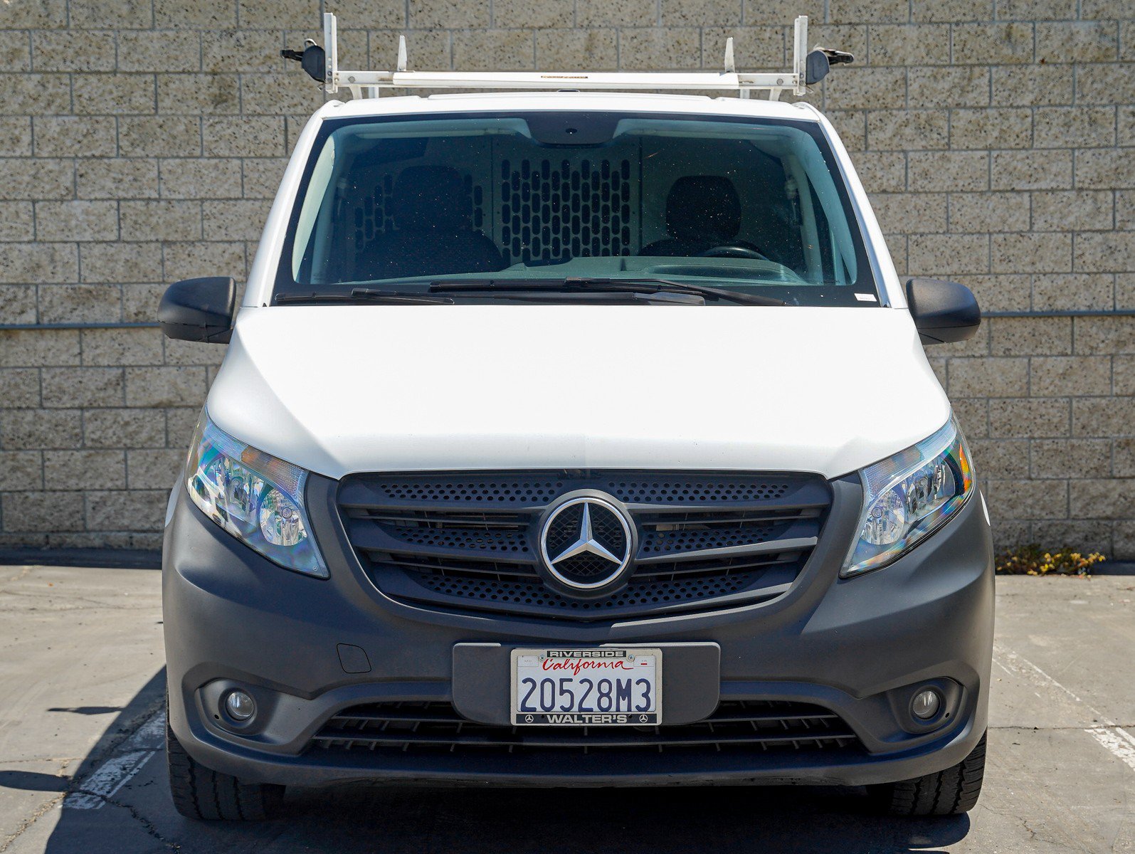 Used 2022 Mercedes-Benz Metris image 2