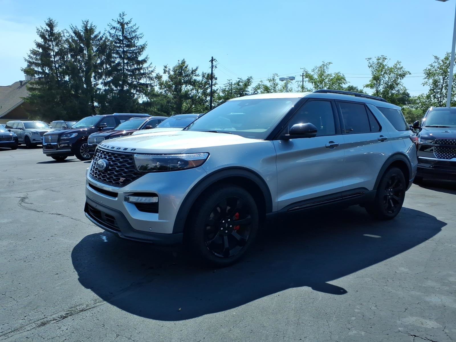 Used 2020 Ford Explorer ST w/ ST Street Pack AWD/4WD image 3