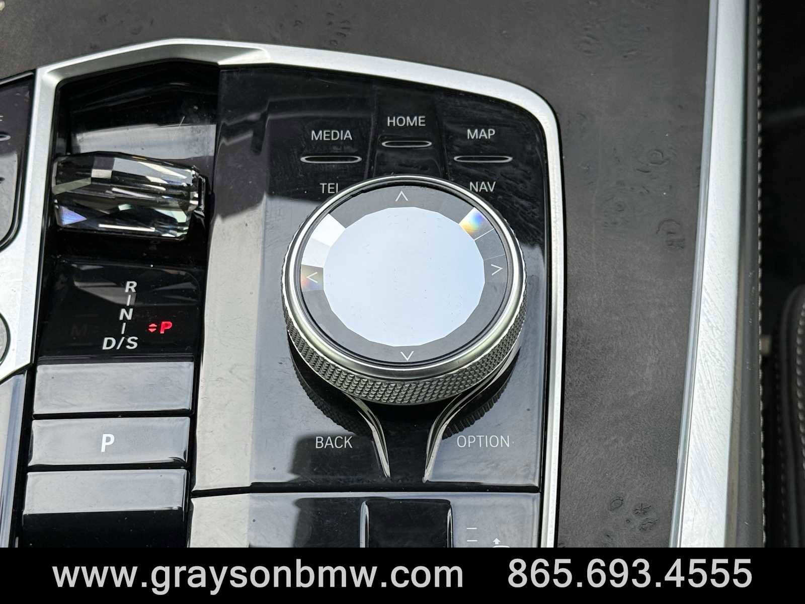 Used 2023 BMW X7 xDrive40i w/ Dynamic Handling Package image 23