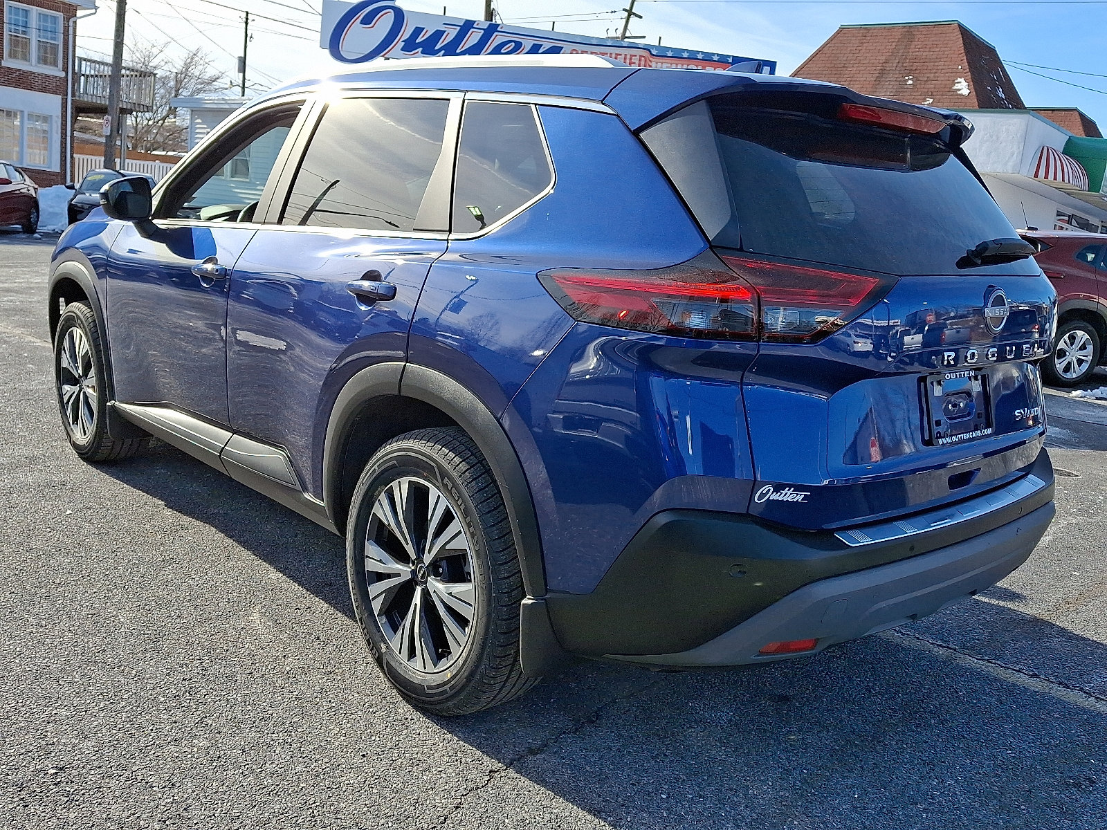 Used 2023 Nissan Rogue SV w/ SV Premium Package image 3