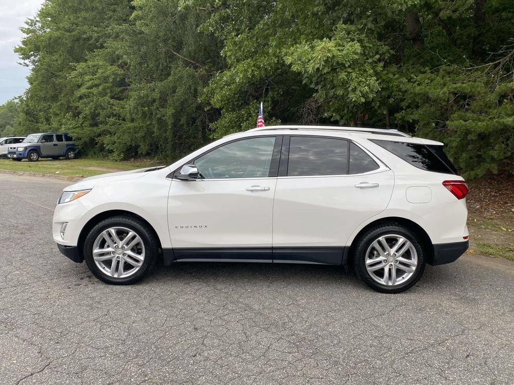 Used 2018 Chevrolet Equinox Premier FWD image 2